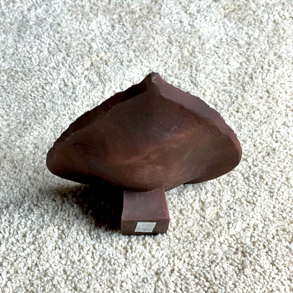 Wooden leaf with a copper Buddha carved into it - Picture 3 of 4